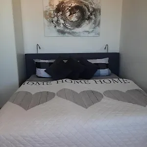  Apartment Mit Penthaus Charakter